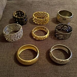 Bracelets Eight Days a Week!